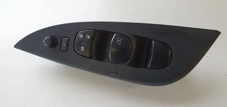 Nissan Pulsar (2014 - 2018) Другие включатели / ручки/ переключатели — фото 1