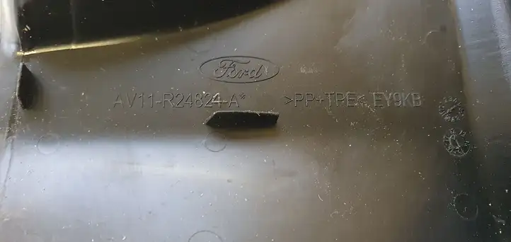 Ford B-MAX (2012 - 2018) Прочая отделка передней двери — фото 4