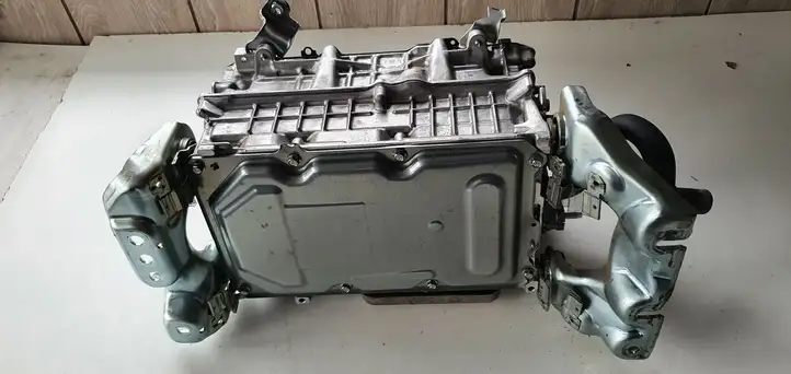 Toyota Prius (XW50) (2015 - ) Инвертор напряжения — фото 6