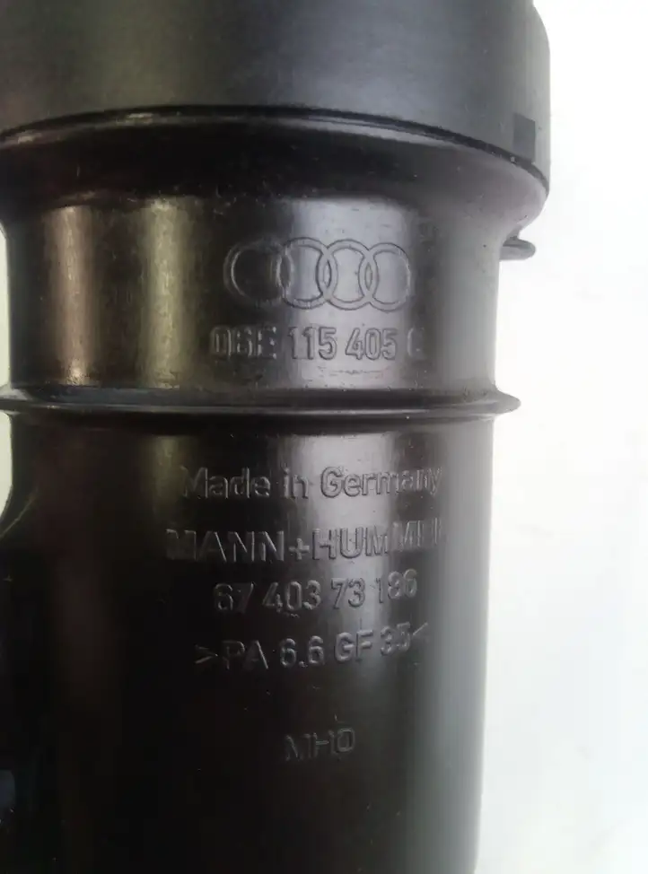 Audi S5 8T (2007 - 2011) Кронштейн масляного фильтра — фото 4