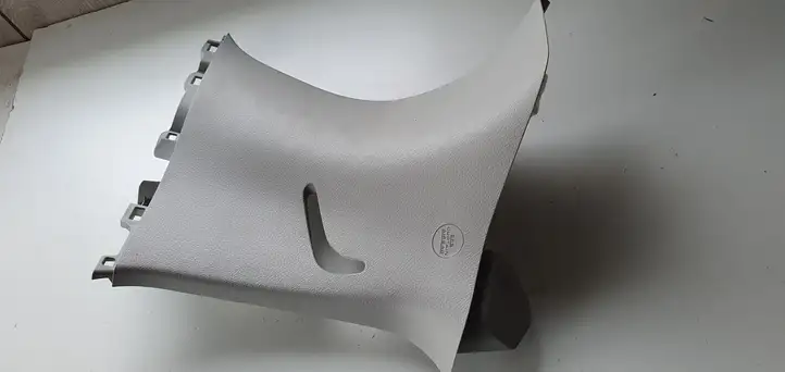 Toyota Yaris (2014 - 2019) Накладка ремня безопасности — фото 4