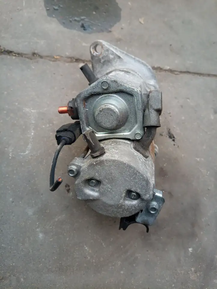 Toyota Auris 150 (2006 - 2012) Стартер — фото 4