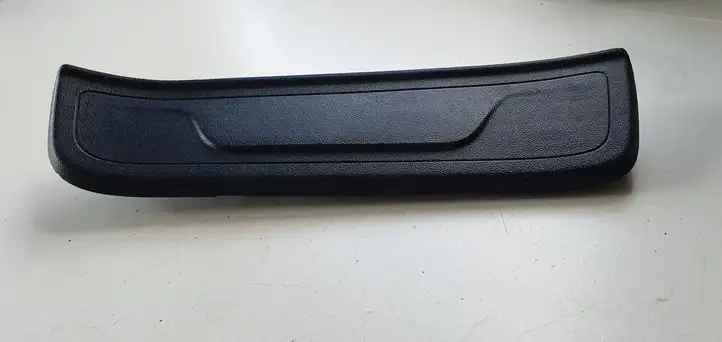 Hyundai ix35 (2009 - 2013) Внутренняя отделка заднего порога — фото 5