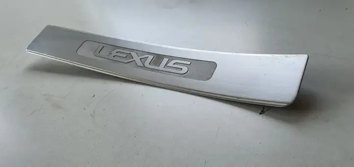 Lexus GS 300 350 430 450h (2004 - 2007) Внутренняя отделка заднего порога — фото 4