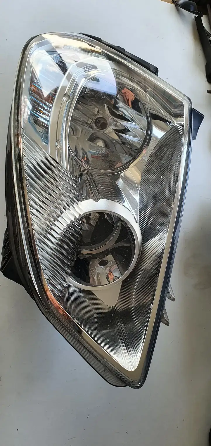 Nissan Qashqai (2006 - 2010) Передняя фара — фото 4