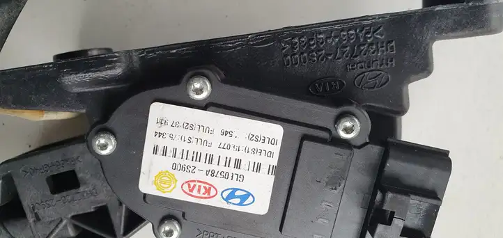 Kia Sportage (2014 - 2016) Педаль акселератора — фото 5