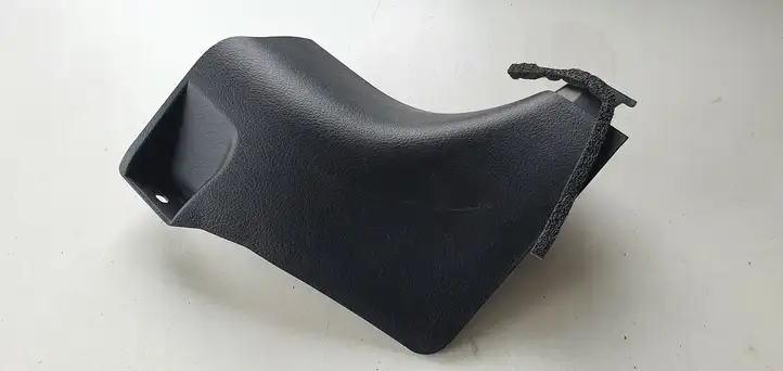 Toyota Yaris (2012 - 2014) Внутренняя отделка переднего порога — фото 4