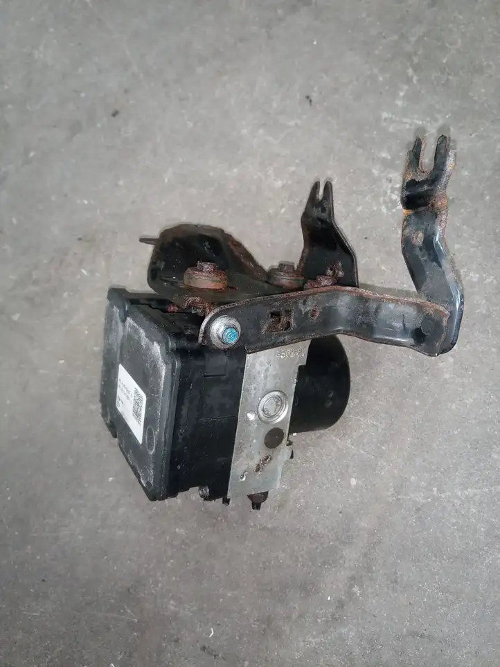 Honda Accord (2008 - 2016) ABS блок — фото 2