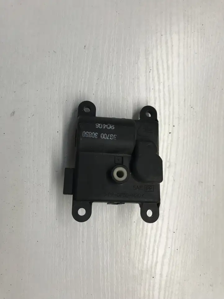 Honda Civic (2001 - 2005) 3G70030850 Двигатель задвижки потока воздуха — фото 2