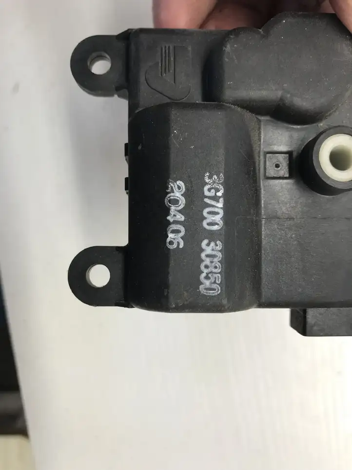 Honda Civic (2001 - 2005) 3G70030850 Двигатель задвижки потока воздуха — фото 3