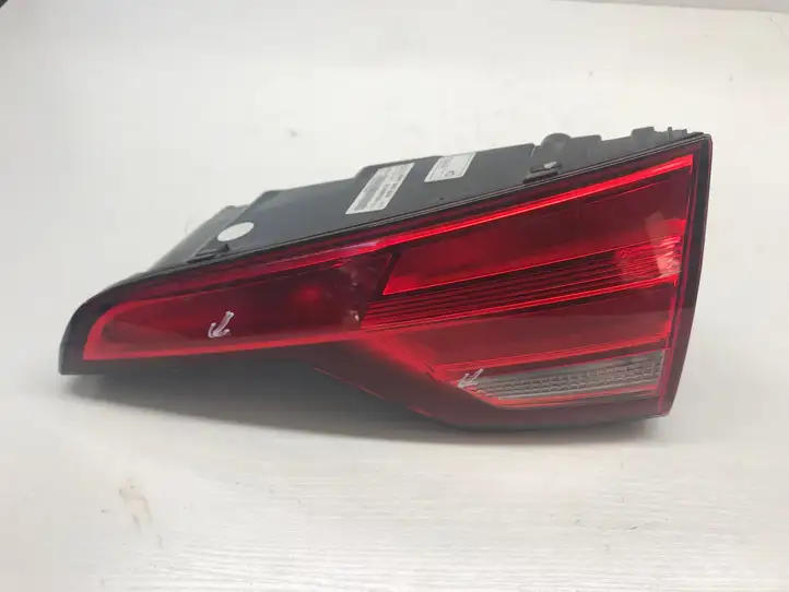 Audi A4 S4 B9 (2015 - 2019) 8W9945076 Задний фонарь в крышке багажника — фото 2