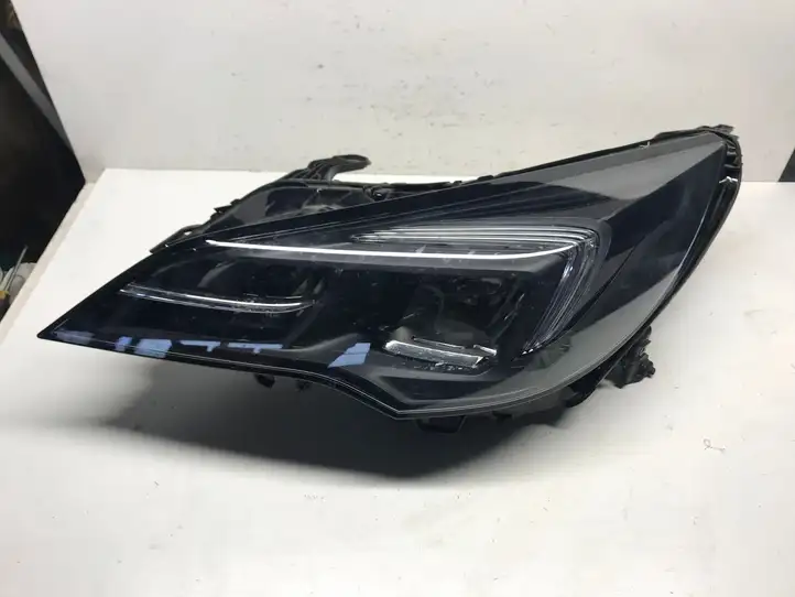 Opel Astra K (2015 - 2020) 39195688 Передняя фара — фото 3