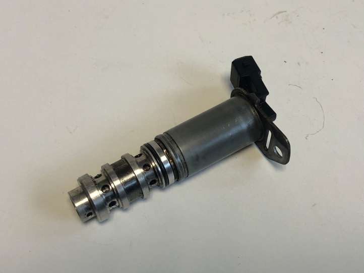 BMW 3 E90 E91 (2005 - 2012)  7561264 Клапан ГРМ Ванос / Vanos