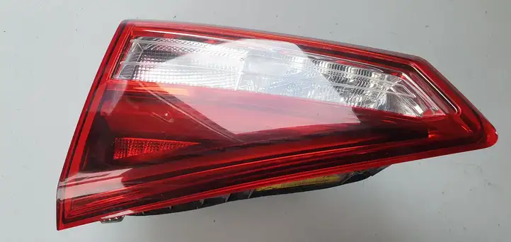 Seat Arona (2017 - ) Задний фонарь в кузове — фото 1