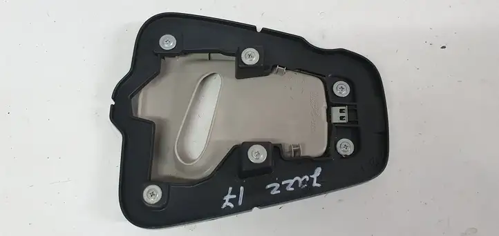 Honda Jazz (2015 - 2020) Прочие детали салона — фото 4