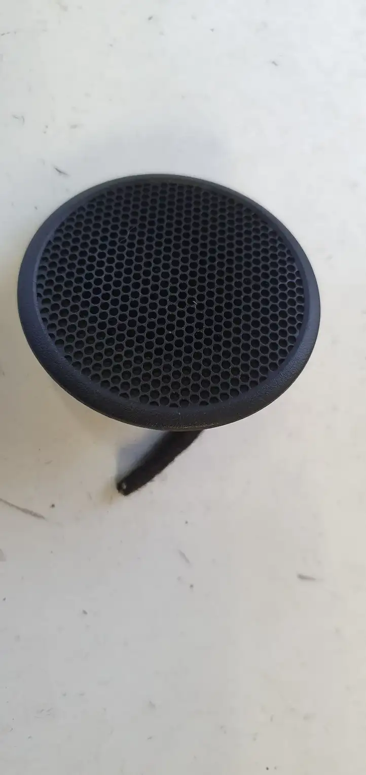 Mazda CX-3 (2015 - 2018) Твитер передней двери — фото 1