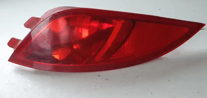 Hyundai ix35 (2009 - 2013) Дополнительный стоп фонарь — фото 1