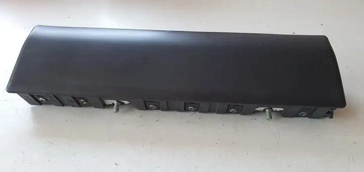 Toyota Prius (XW30) (2009 - 2015) Коленная подушка безопасности — фото 1