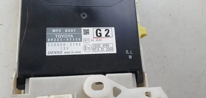 Toyota Prius (XW30) (2009 - 2015) Модуль комфорта — фото 6