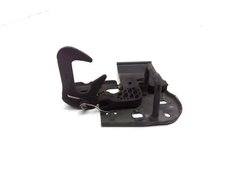 Volkswagen Passat CC (2008 - 2012)  3C8823480 Петля замка капота