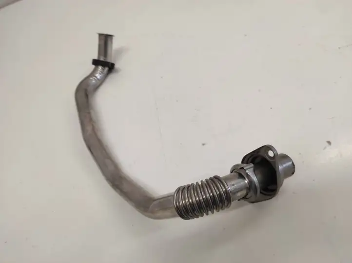 Peugeot 407 (2004 - 2011)   EGR трубка (трубки)/ шланг (шланги)