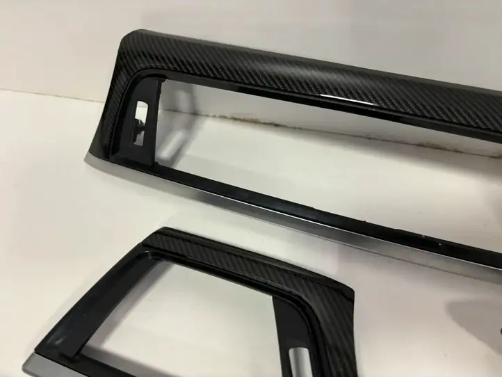 BMW 3 F30 F35 F31    Декоративная планка