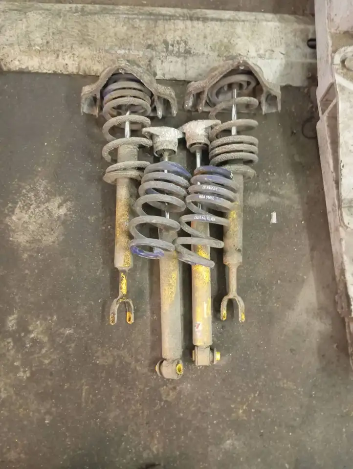 Audi A6 (2004 - 2008)   Комплект пружин и амортизаторов (перед и зад)