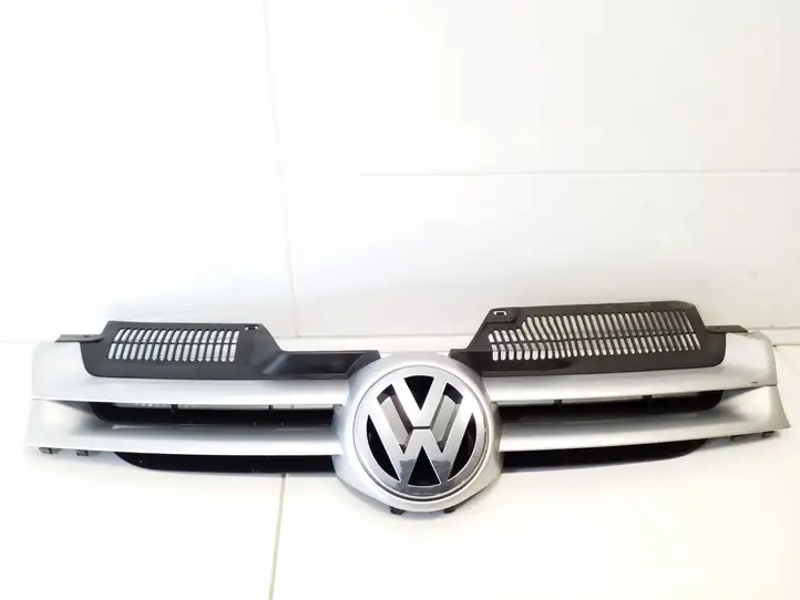 Volkswagen Golf V (2003 - 2009) 1K0853655A Верхняя решетка радиатора — фото 1