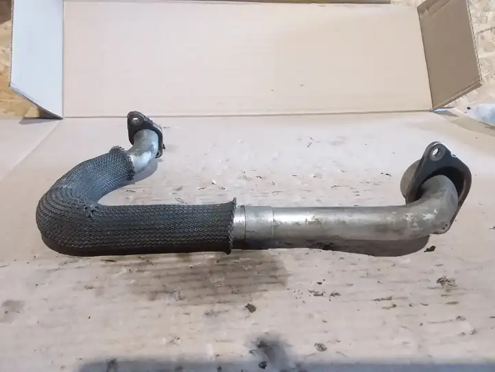 Opel Vectra (2002 - 2005)   EGR трубка (трубки)/ шланг (шланги)