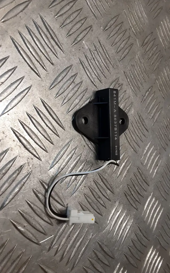 Mitsubishi Outlander (2018 - 2021)  841MA Антенна бесключевого доступа