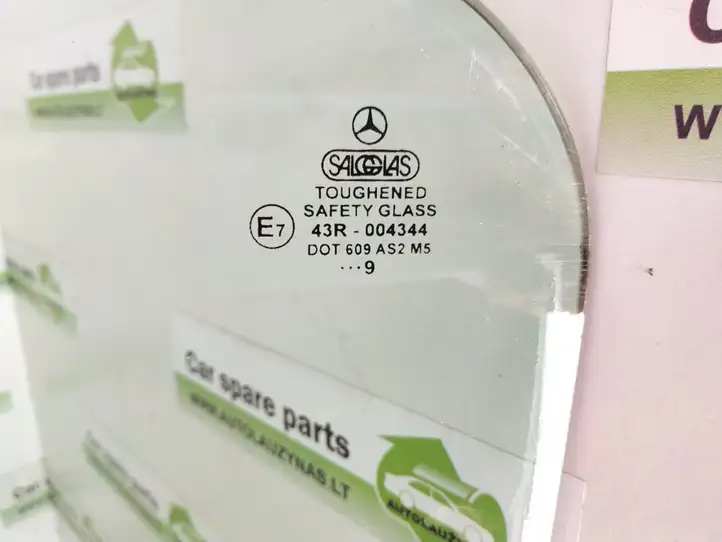 Mercedes-Benz G W461 463 (1989 - 2017) Стекло передней двери — фото 3