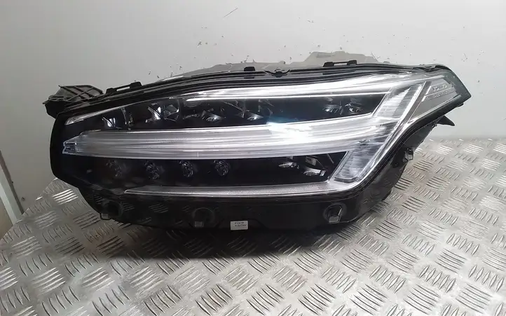 Volvo XC90 (2014 - 2019) 31353153 Передняя фара — фото 1