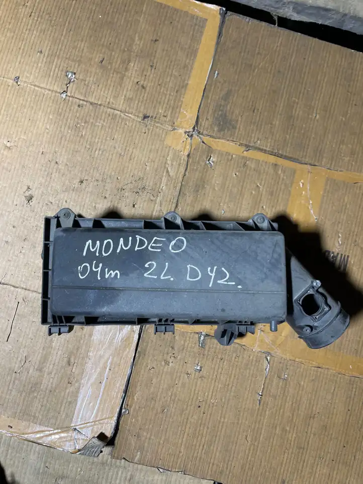 Ford Mondeo Mk III (2000 - 2007) 4609885905 Корпус воздушного фильтра — фото 1