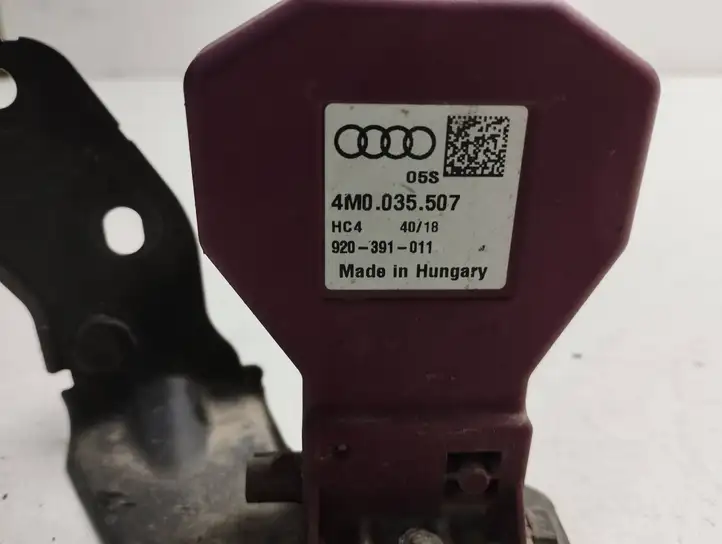 Audi A4 S4 B9 8W (2019 - ) 4M0035507 Антенна Bluetooth — фото 3