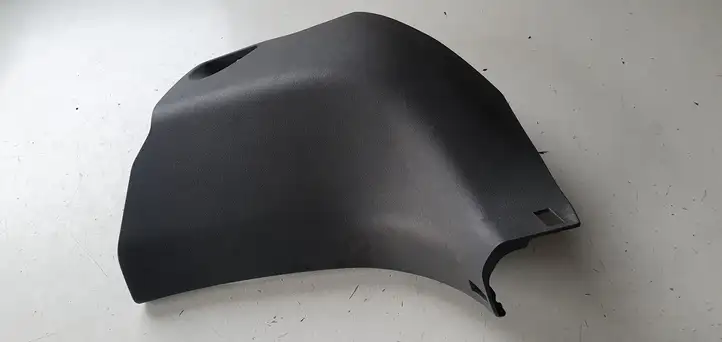 Toyota Prius (XW30) (2009 - 2015) Внутренняя отделка переднего порога — фото 1
