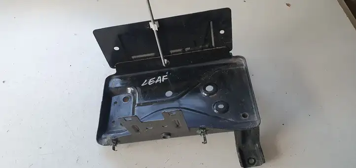 Nissan Leaf I (ZE0) (2010 - 2017) Площадка аккумулятора — фото 1