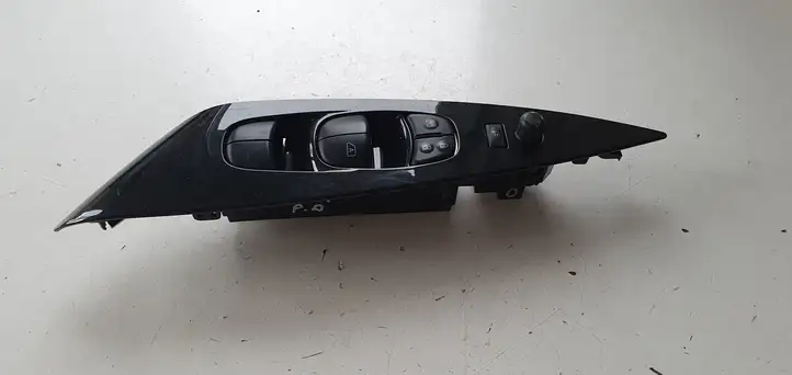 Nissan Leaf I (ZE0) (2010 - 2017) Другие включатели / ручки/ переключатели — фото 4