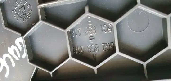 Volkswagen Golf VII (2013 - 2019) Прочие детали салона — фото 2
