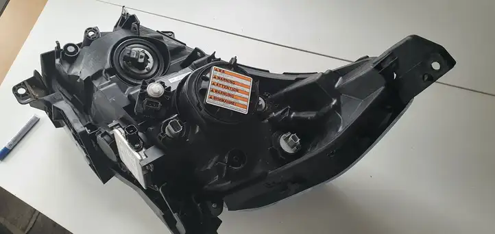 Honda CR-V (2012 - 2016) Передняя фара — фото 2