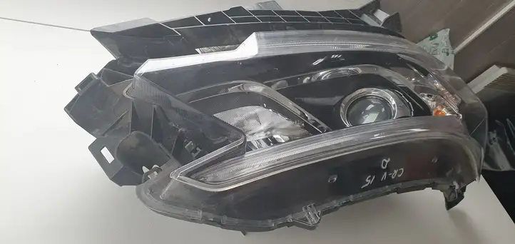 Honda CR-V (2012 - 2016) Передняя фара — фото 8