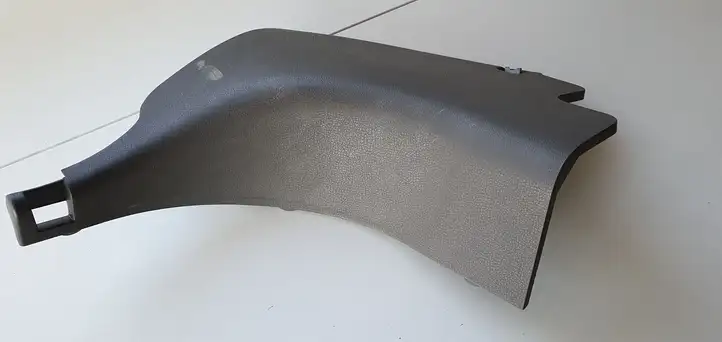 Nissan Leaf I (ZE0) (2010 - 2017) Внутренняя отделка переднего порога — фото 1