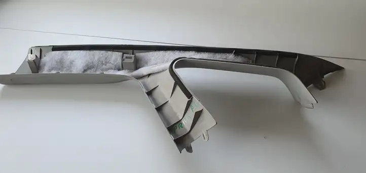 Toyota Prius (XW30) (2009 - 2015) Обшивка стойки A — фото 3