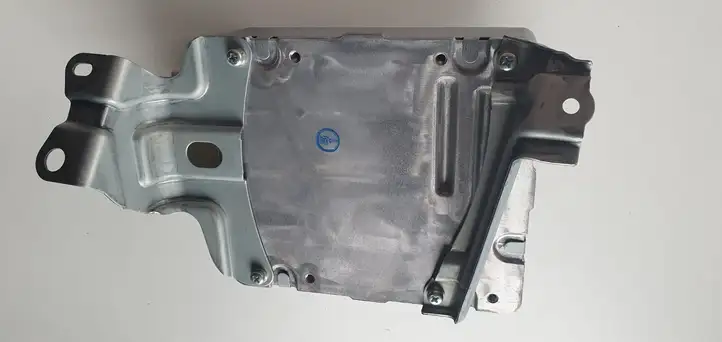 Toyota Prius (XW30) (2009 - 2015) Блок управления усилителем руля — фото 3