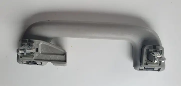 Toyota Prius (XW30) (2009 - 2015) Потолочная ручка задняя — фото 2