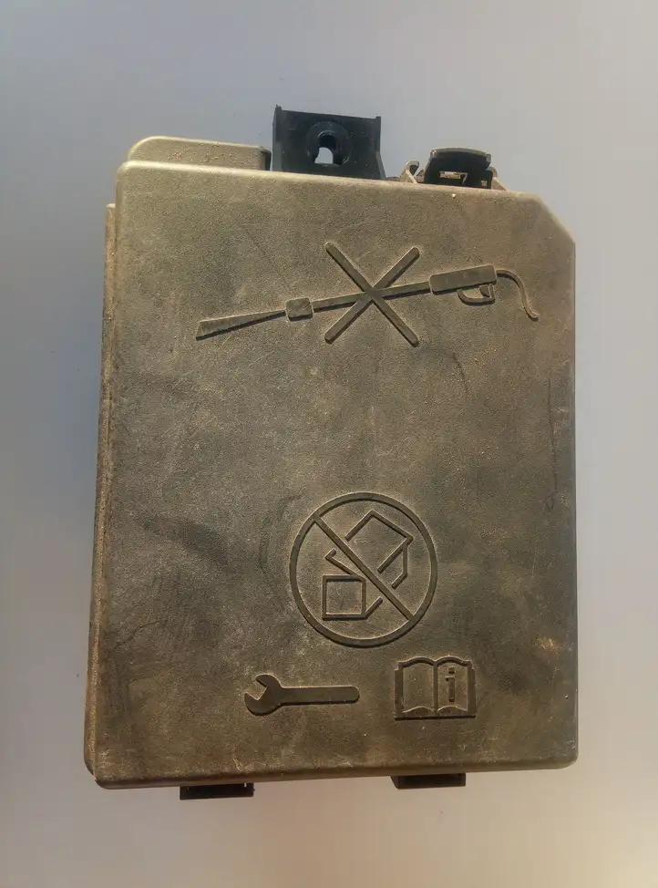 Opel Mokka (2012 - 2016) Блок предохранителей (комплект) — фото 4