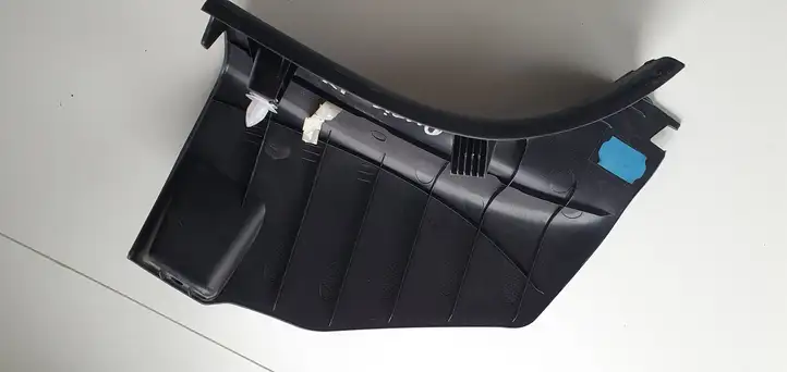 Toyota Auris E180 (2012 - 2018) Внутренняя отделка переднего порога — фото 4