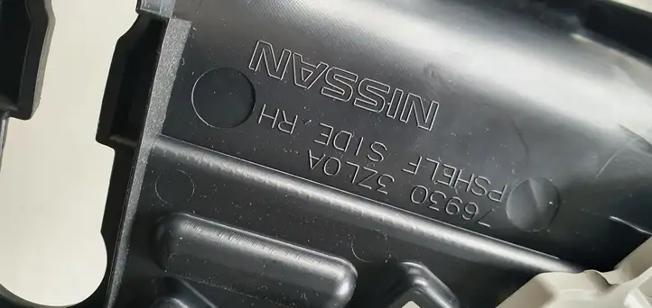 Nissan Pulsar (2014 - 2018) Обшивка стойки у окна — фото 3