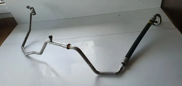 Toyota Auris E180 (2012 - 2018) Трубки и шланги кондиционера — фото 1