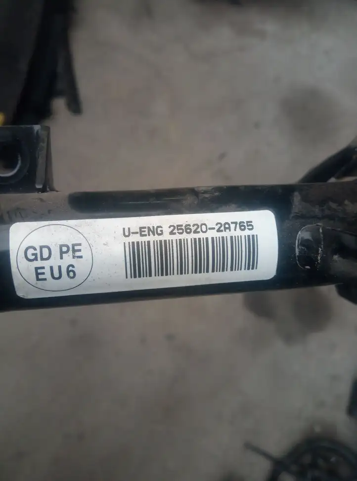 Kia Ceed (2012 - 2015) Шланги системы охлаждения — фото 3