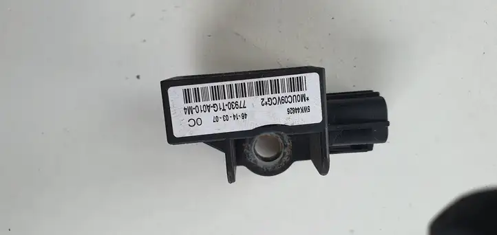 Honda CR-V (2012 - 2016) Датчик удара SRS — фото 3